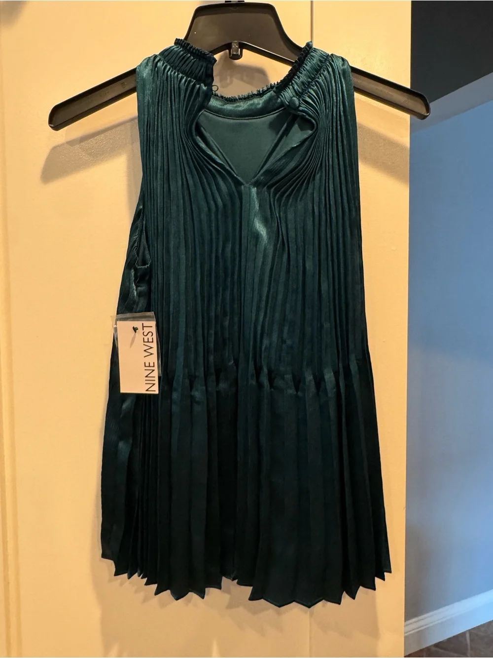 Nine West Velvet Blazer & Wide-Leg Pants Set w/ Mock Neck Pleated Top - Green